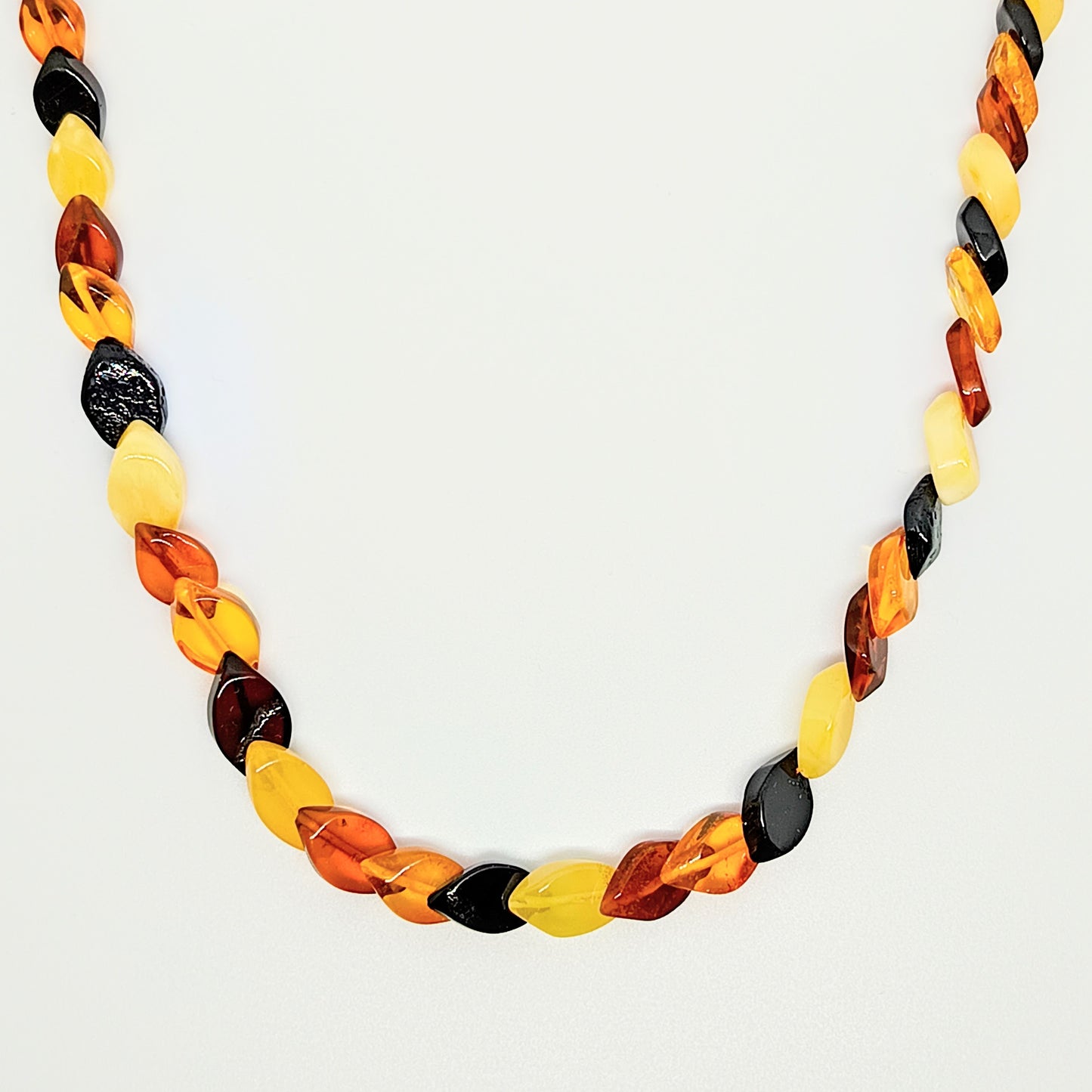 Natürliche mehrfarbige Bernsteinkette, 45 cm