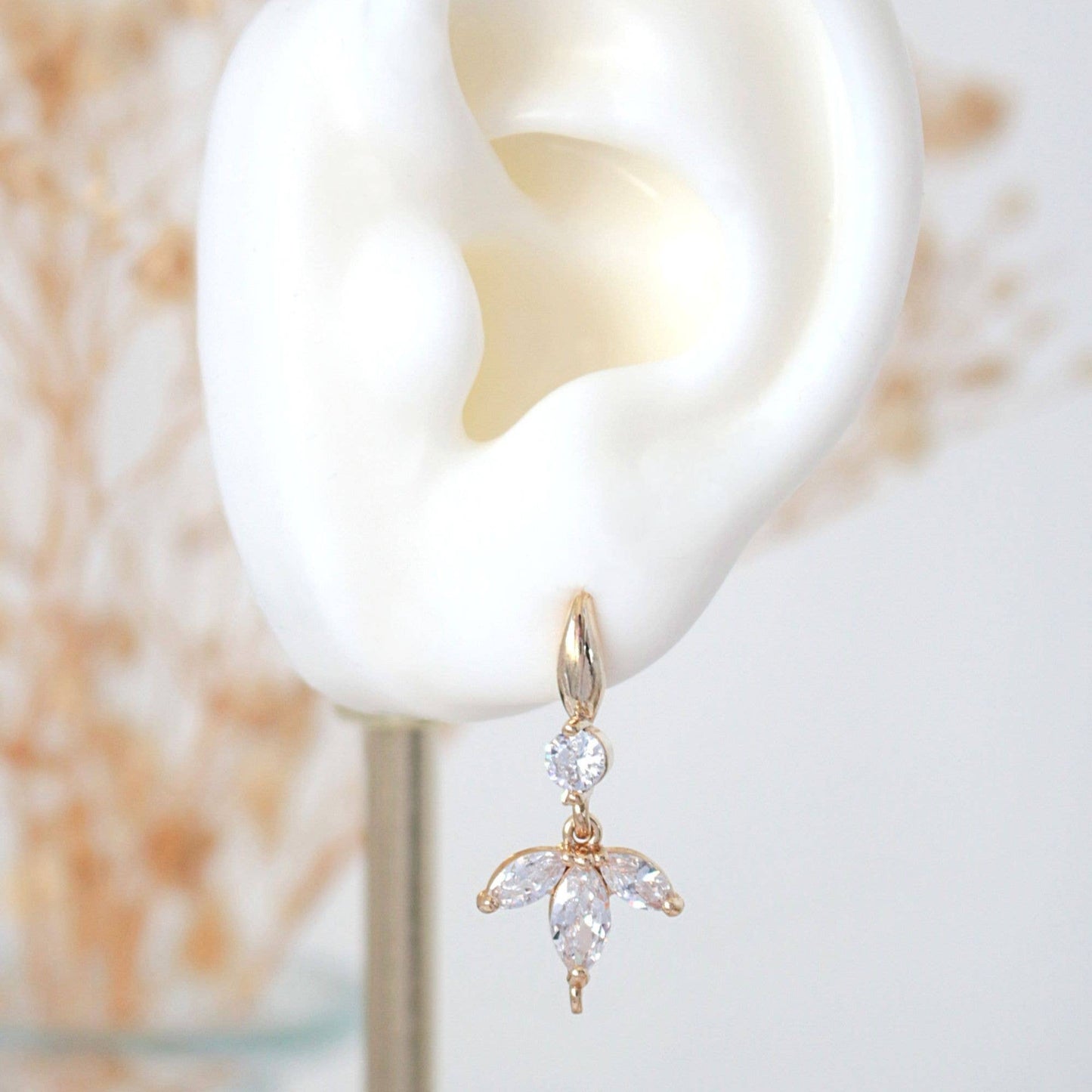 Petal-shaped earrings, 925 silver gold-plated