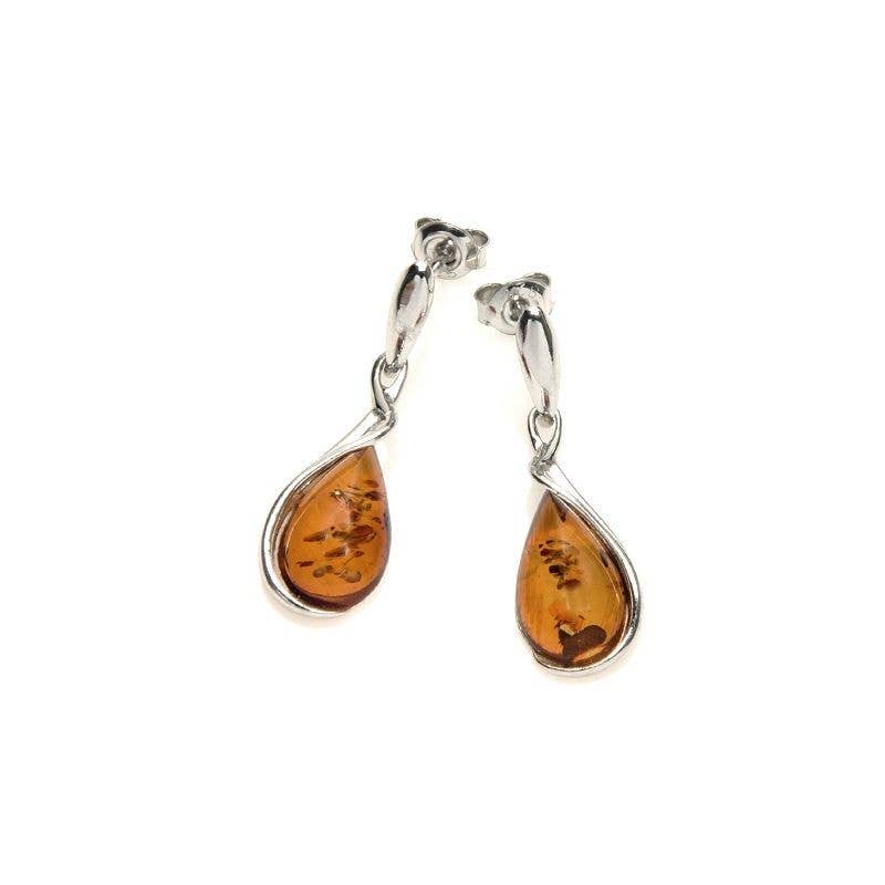 Cognac-colored drop earrings made of amber and sterling silver